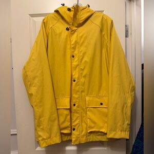 Lands' End Men's Fleece-lined Yellow Raincoat - 42-44